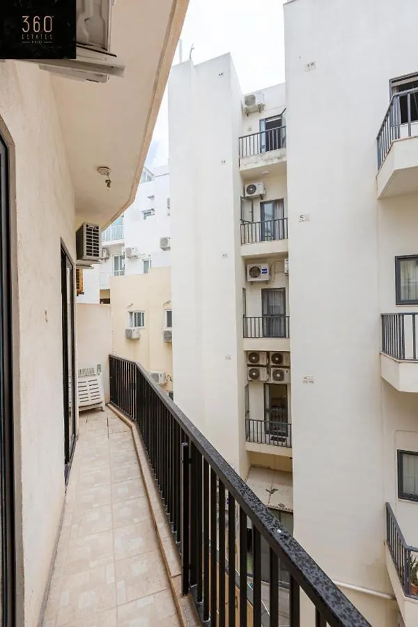 Central Apt 5Mins To Promenade With Sofa Ac & Wifi By 360 Estates 슬리에마 아파트